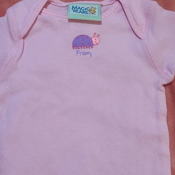 Baby Shirts With One Bib. - Picture 6 of 10